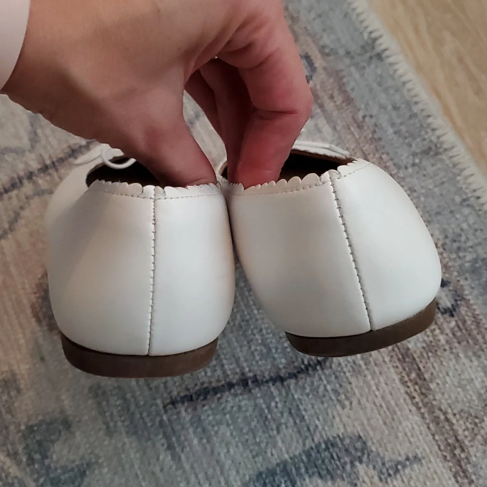 Elephantito Girls Scalloped Ballerina Flats Slip-on Shoes White Sz3